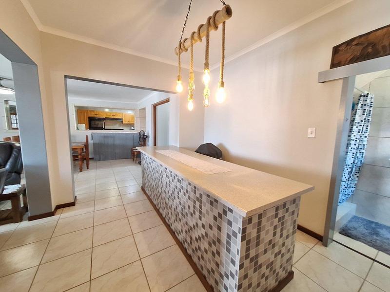 4 Bedroom Property for Sale in Fraaiuitsig Western Cape